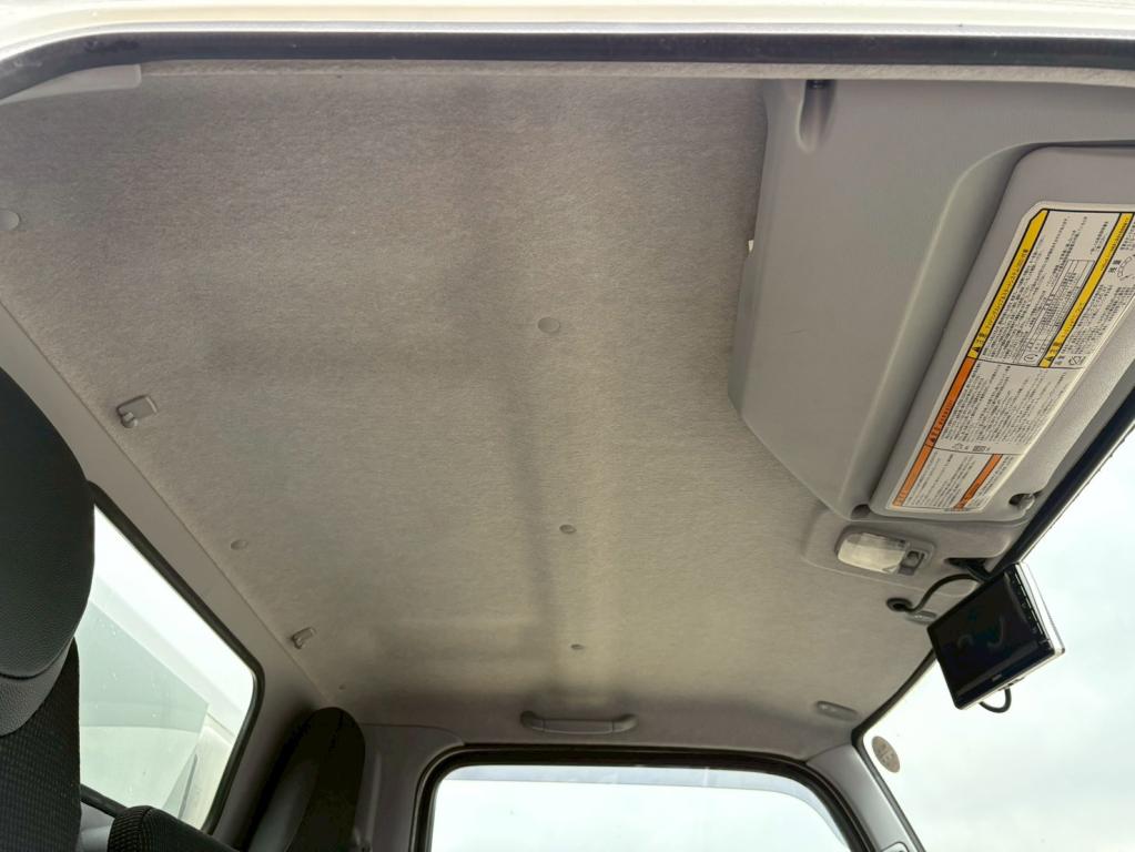 三菱 キャンター 2TG-FBA00(2WD)の写真24