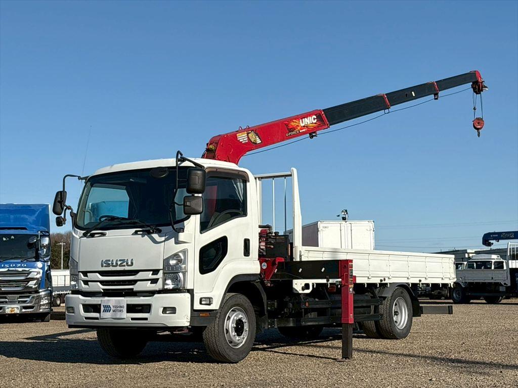 いすゞ フォワード 2RG-FTR90V2(2WD)の写真1