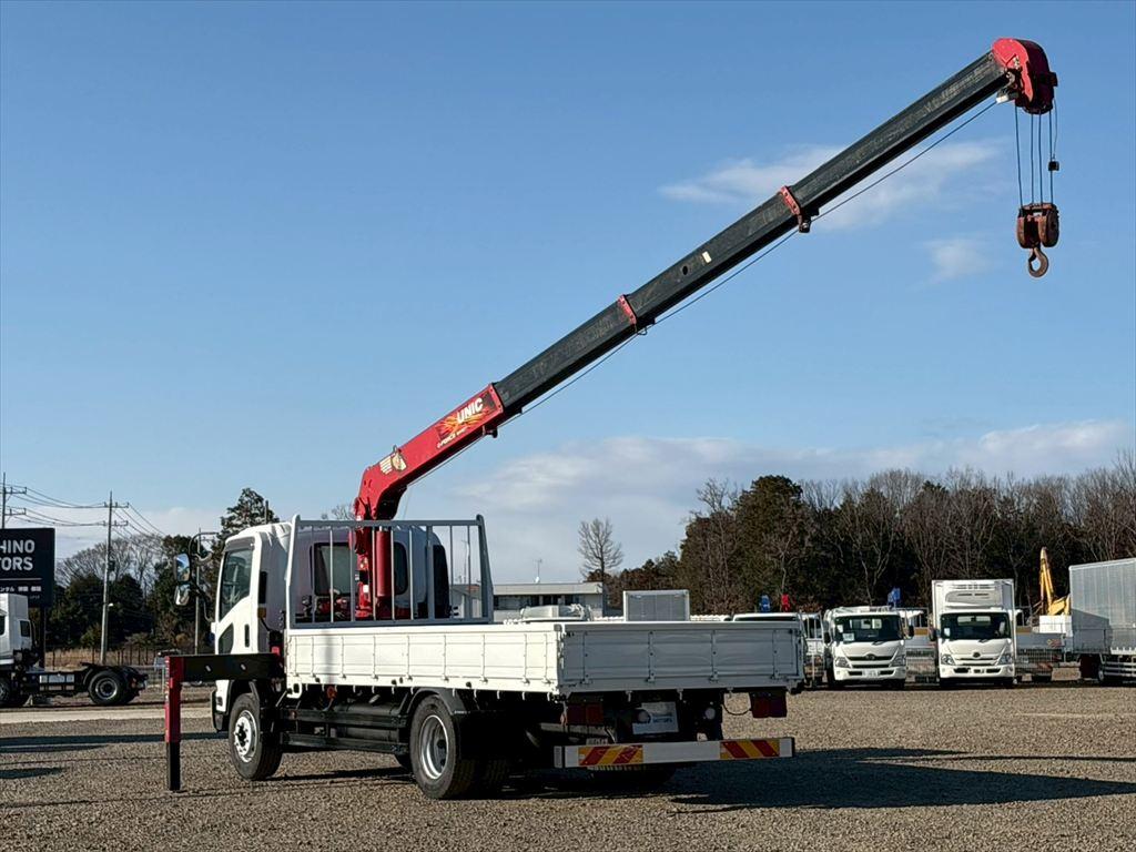 いすゞ フォワード 2RG-FTR90V2(2WD)の写真14