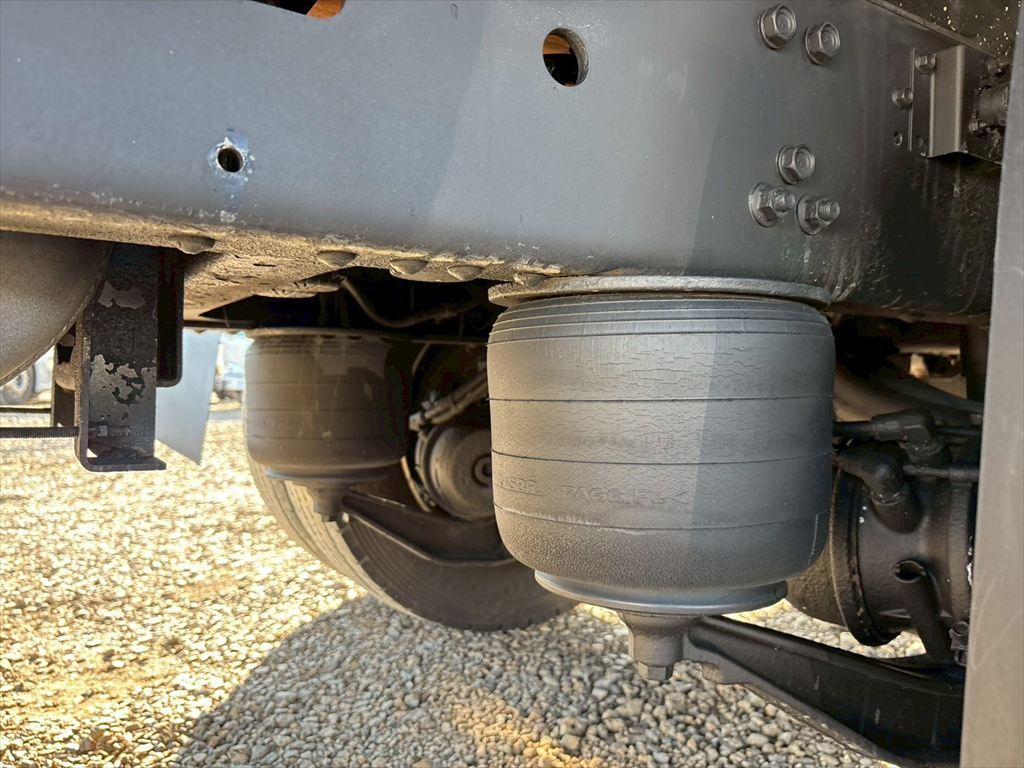 いすゞ フォワード 2RG-FTR90V2(2WD)の写真17