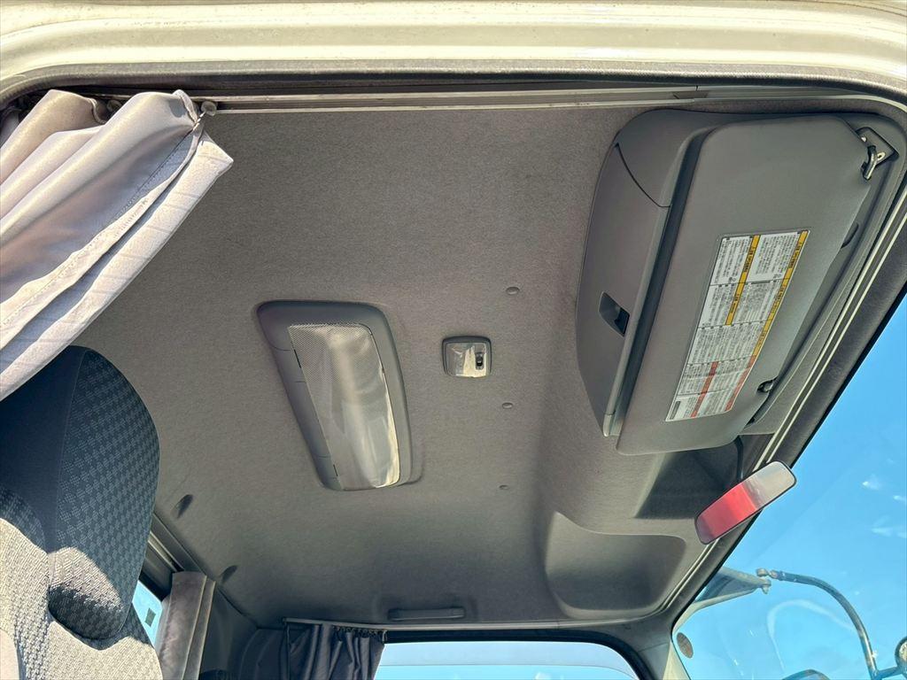 いすゞ フォワード 2RG-FTR90V2(2WD)の写真24