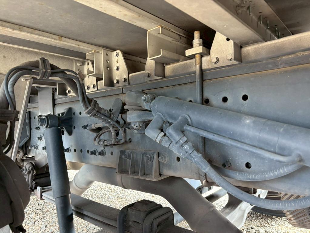 日野 プロフィア 2DG-FW1AHG(8x4)の写真15