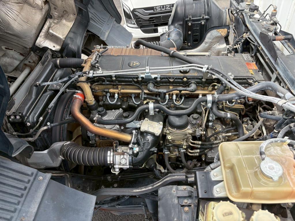 三菱 スーパーグレート QKG-FS50VZ(8x4)の写真18