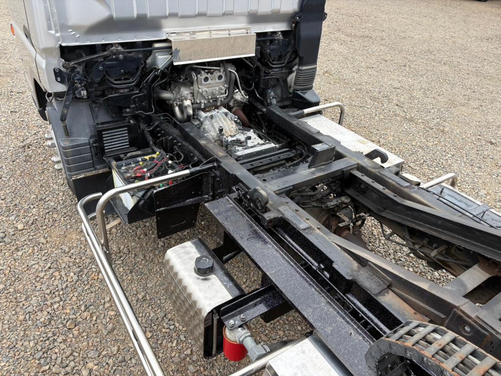 三菱 キャンター TKG-FEB80(2WD)の写真14