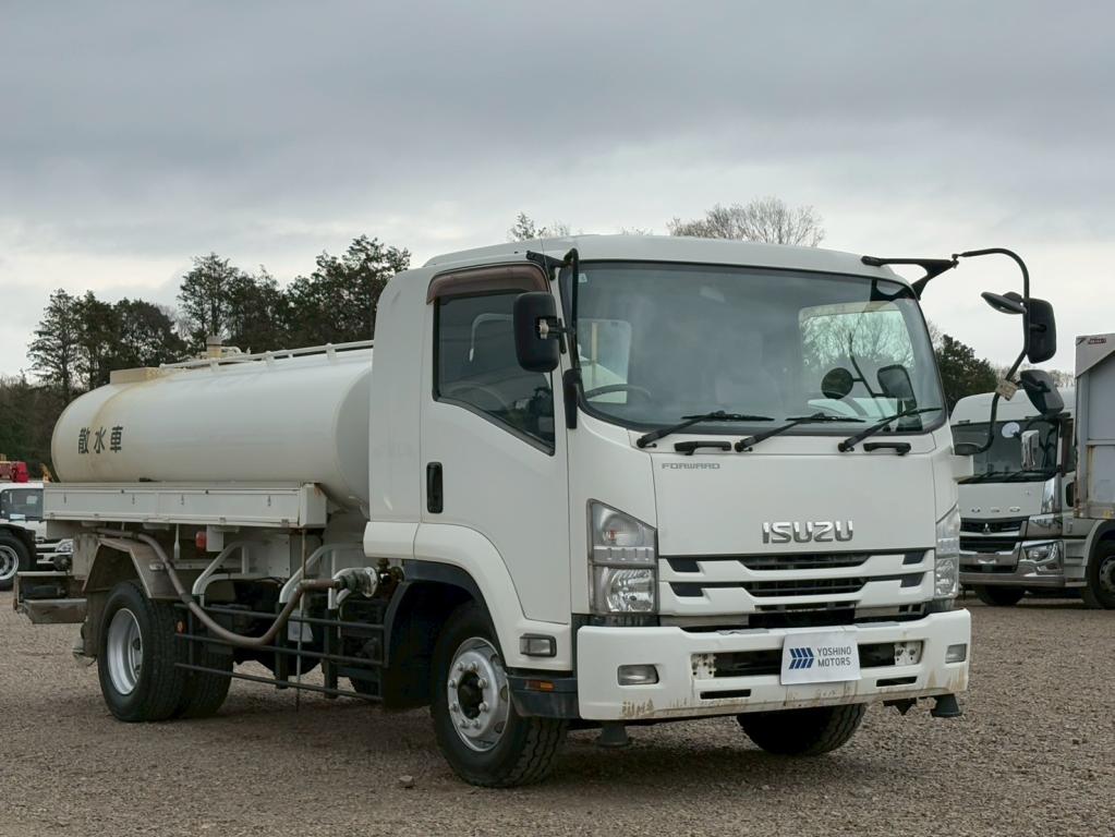 いすゞ フォワード LPG-FTR90S2(2WD)の写真2