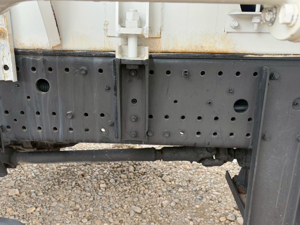 いすゞ フォワード LPG-FTR90S2(2WD)の写真14