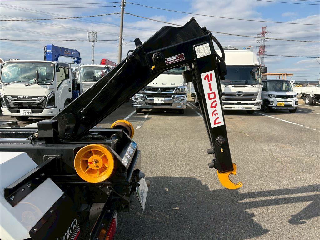 三菱 キャンター 2RG-FBAV0(2WD)の写真14