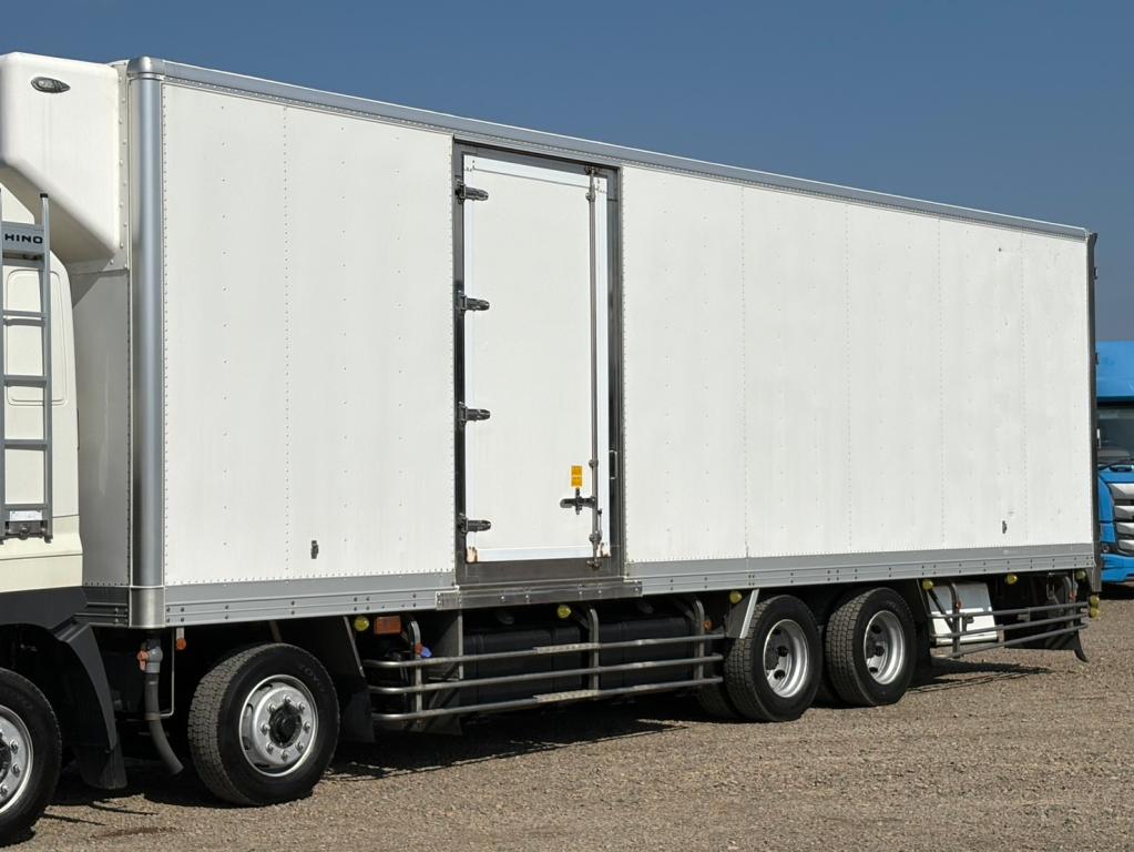 日野 プロフィア 2DG-FW1AHG(8x4)の写真6