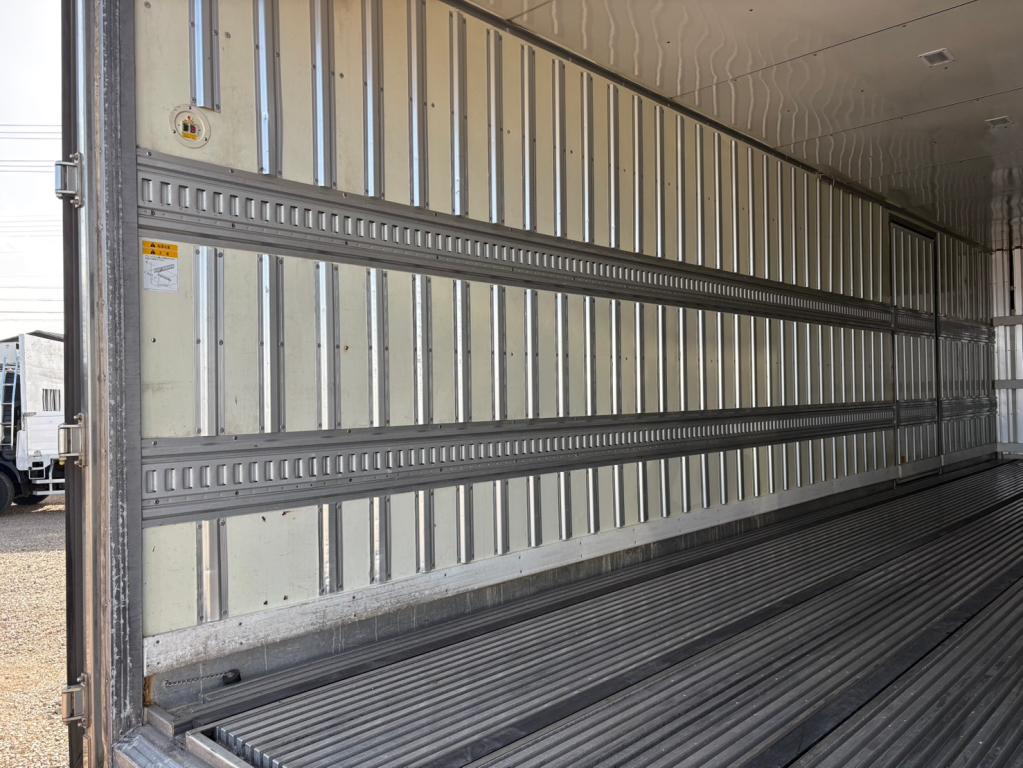 日野 プロフィア 2DG-FW1AHG(8x4)の写真9