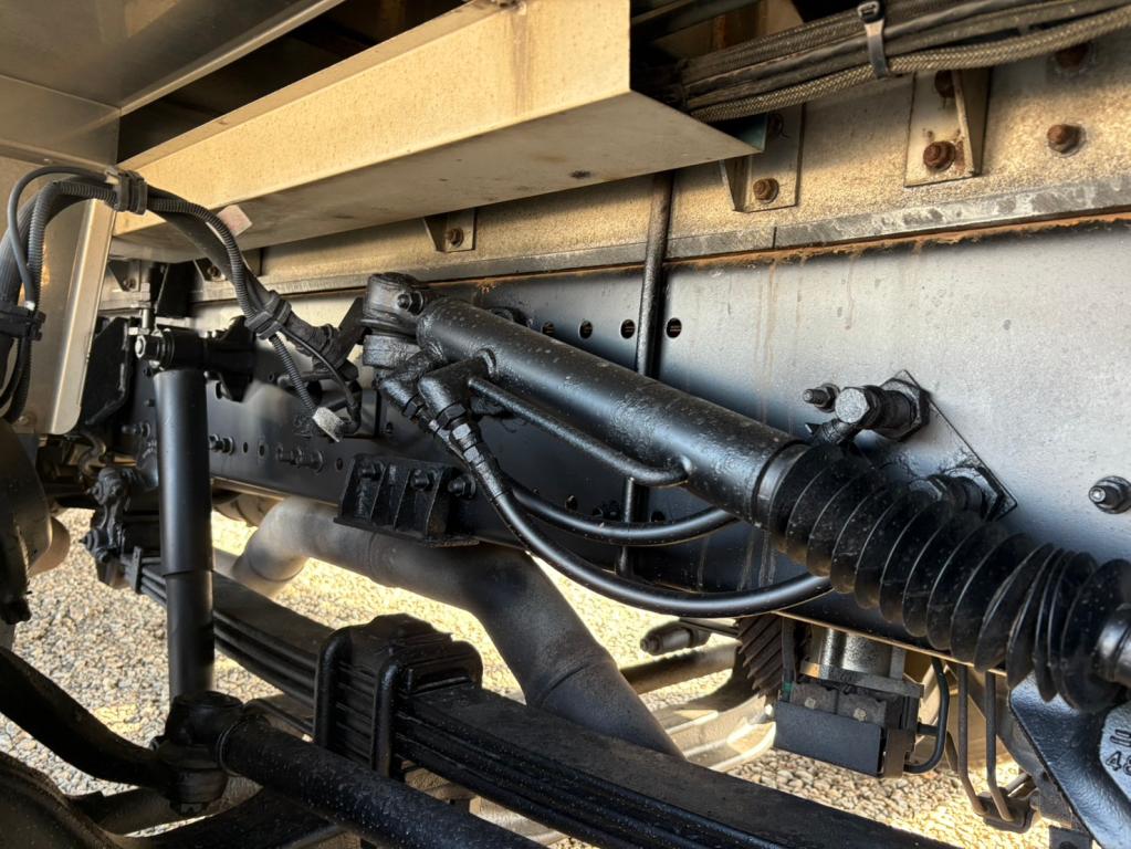 日野 プロフィア 2DG-FW1AHG(8x4)の写真16