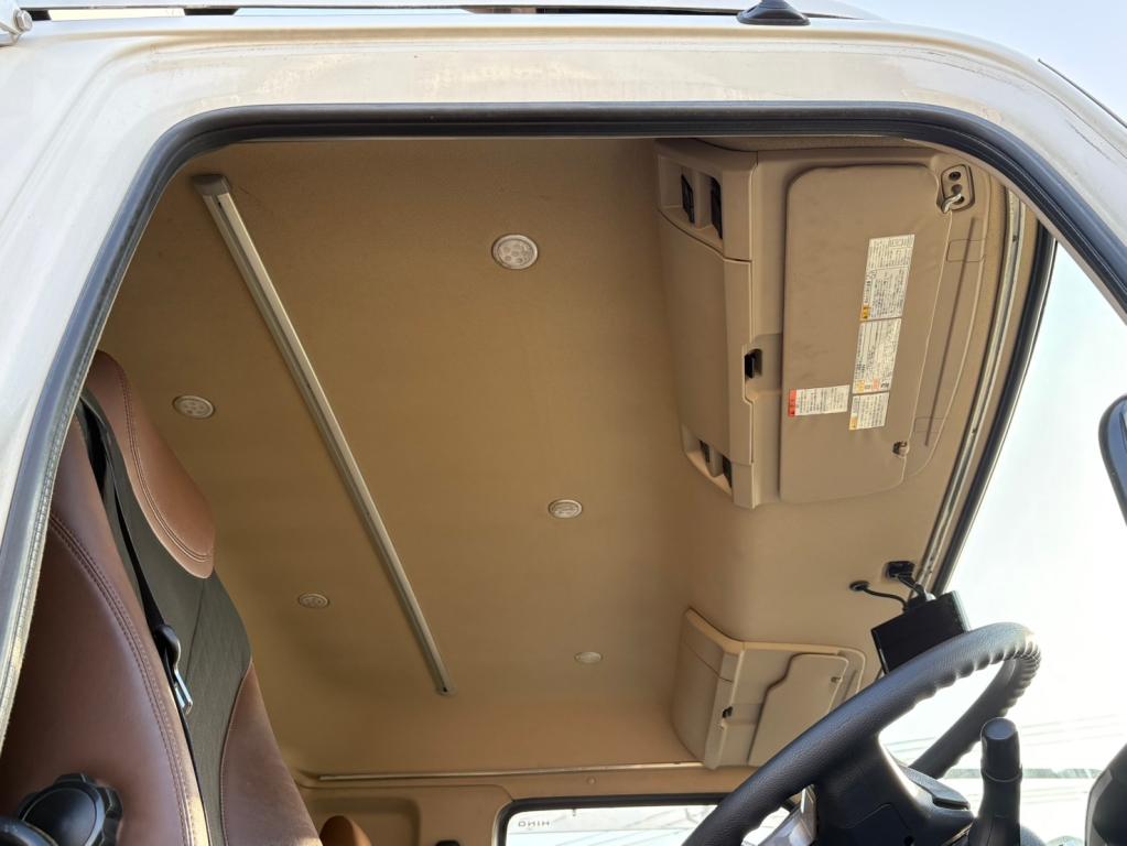 日野 プロフィア 2DG-FW1AHG(8x4)の写真24