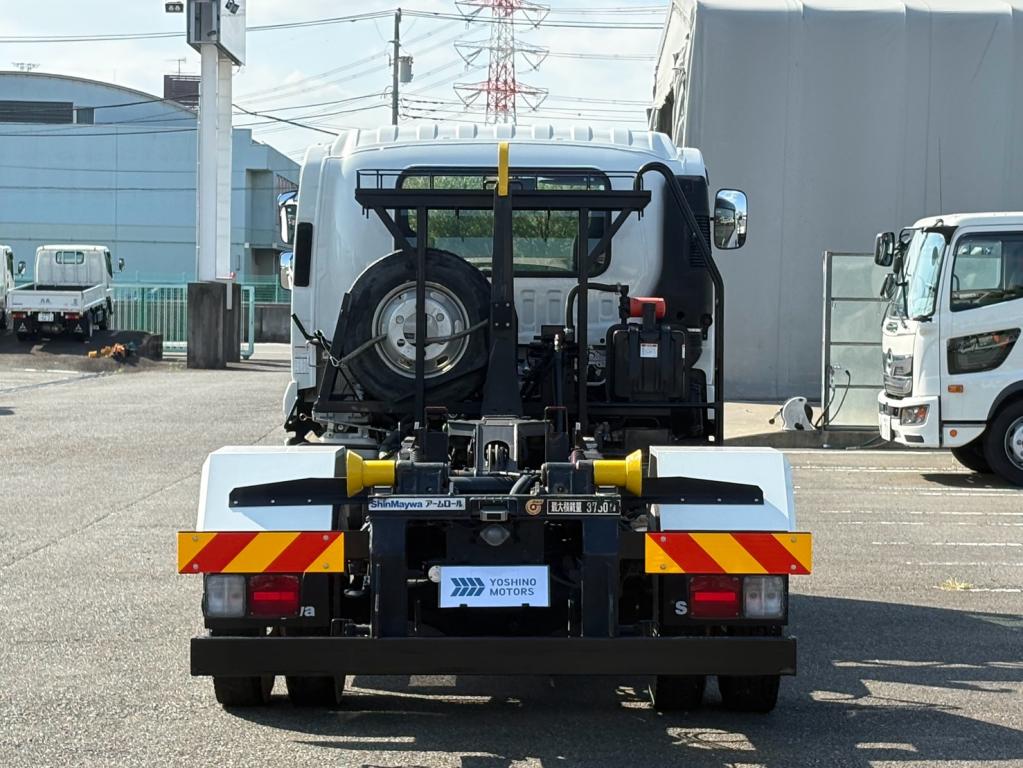 いすゞ フォワード 2RG-FRR90S2(2WD)の写真14
