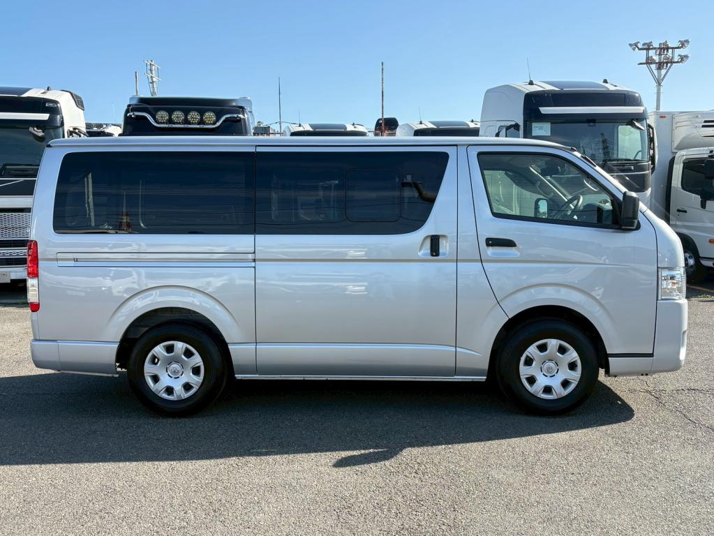 トヨタ その他 3DF-GDH201V(その他)の写真5