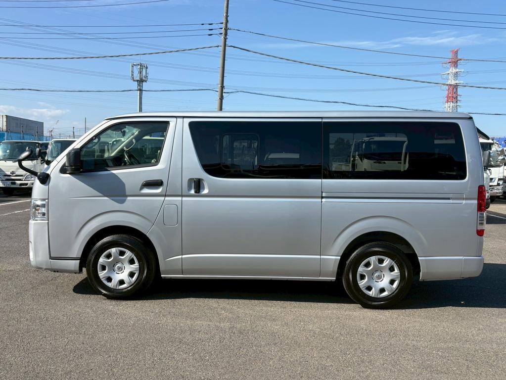 トヨタ その他 3DF-GDH201V(その他)の写真6