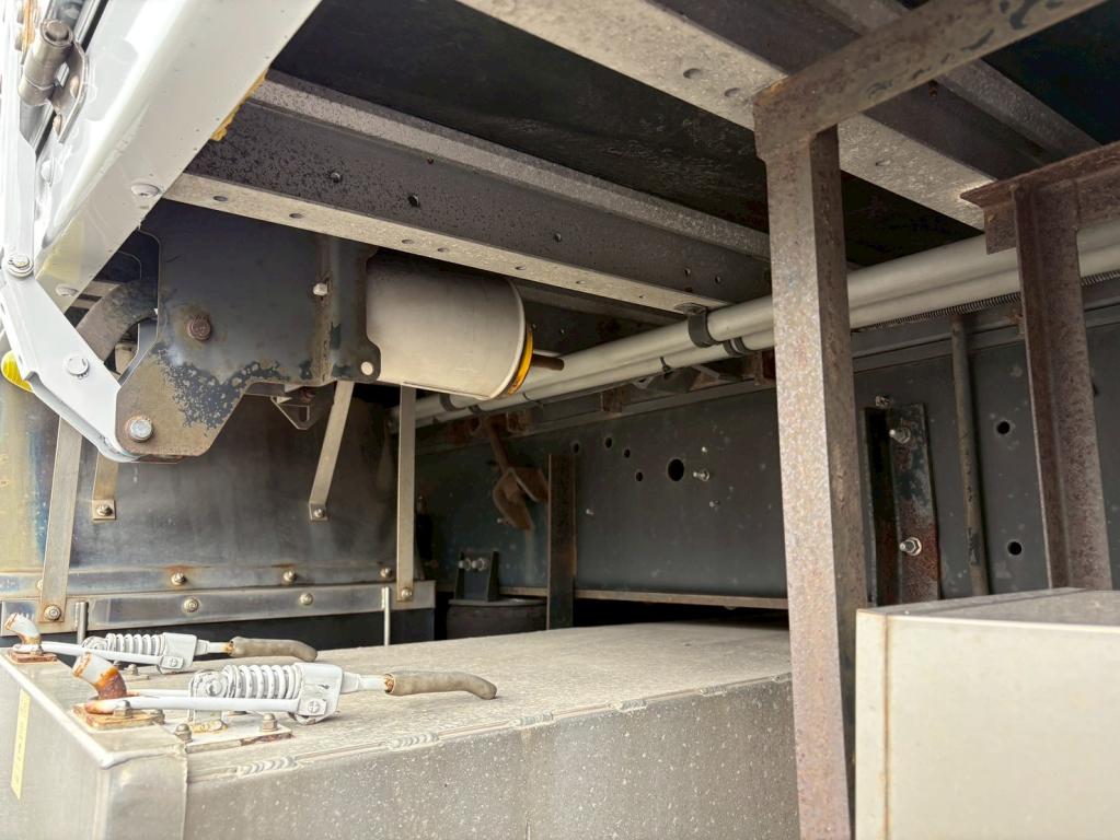 日野 プロフィア QPG-FW1EZEG(8x4)の写真13