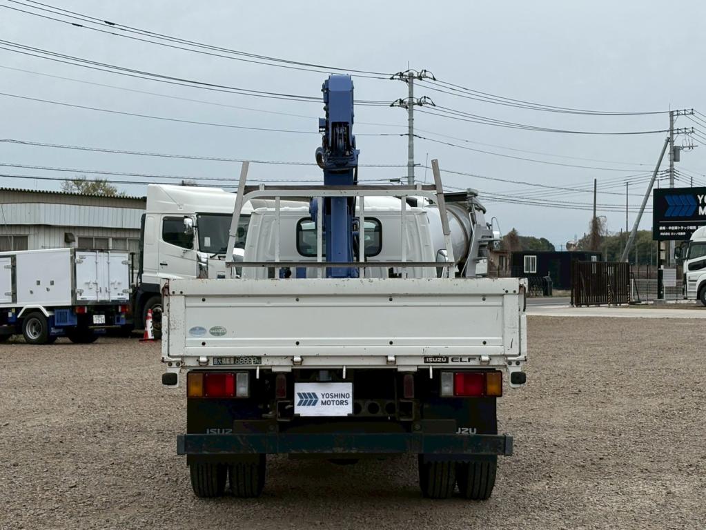 いすゞ エルフ BKG-NKR85AR(2WD)の写真12