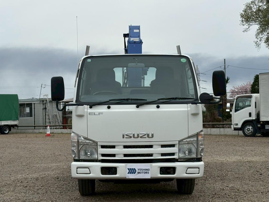 いすゞ エルフ BKG-NKR85AR(2WD)の写真13