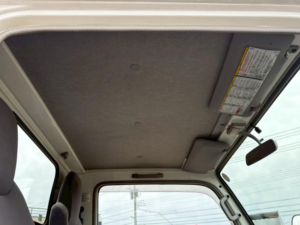 いすゞ エルフ BKG-NKR85AR(2WD)の写真24