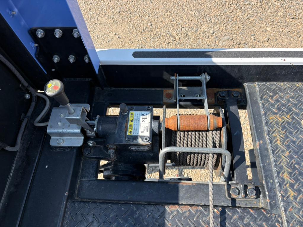 いすゞ エルフ TRG-NPR85AN(2WD)の写真8