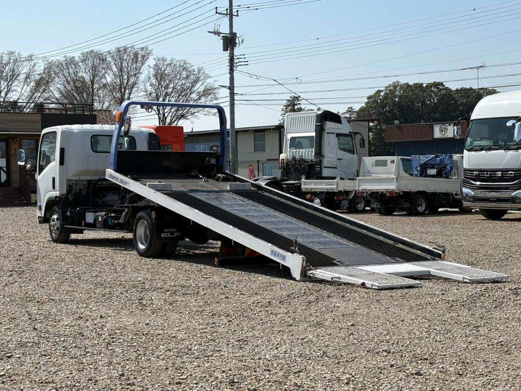 いすゞ エルフ TRG-NPR85AN(2WD)の写真13