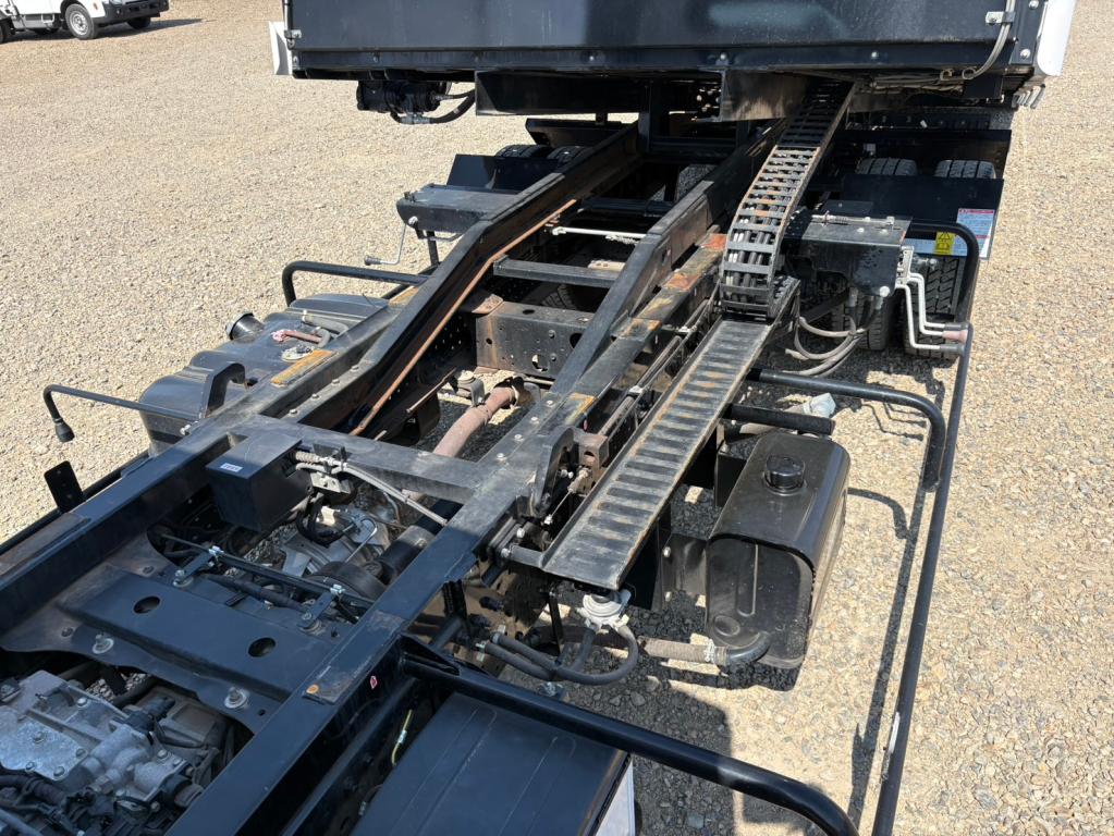 いすゞ エルフ TRG-NPR85AN(2WD)の写真15