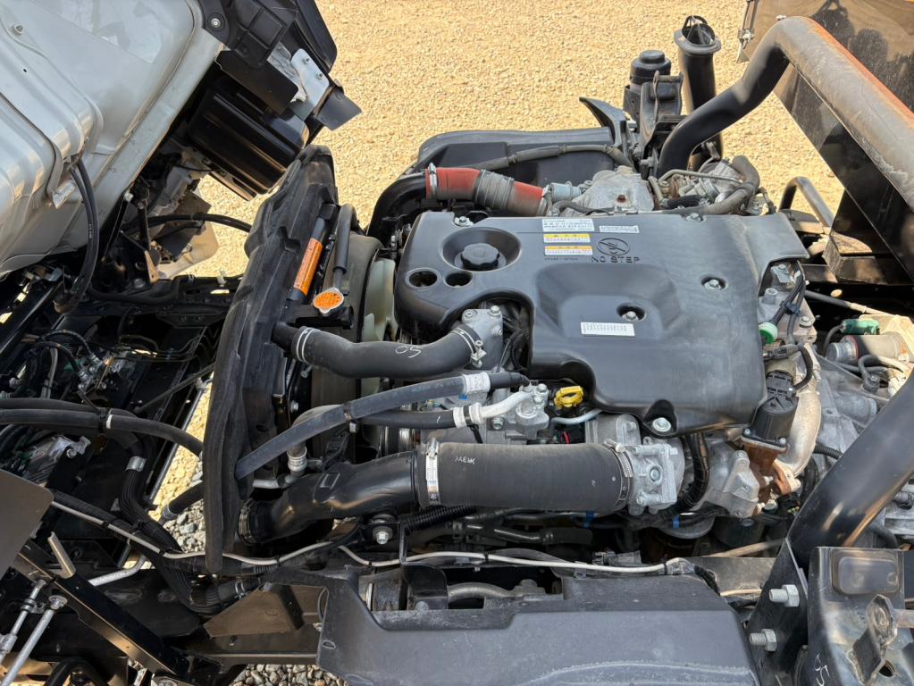 いすゞ エルフ TRG-NPR85AN(2WD)の写真18