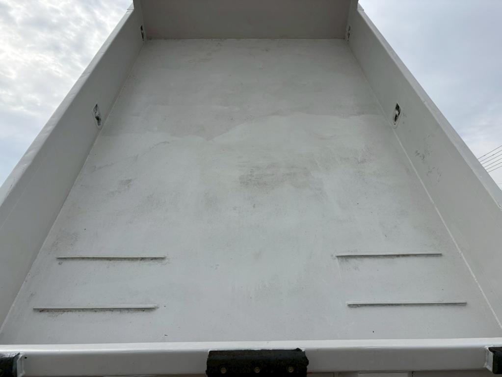 いすゞ エルフ TKG-NPR85YN(2WD)の写真8