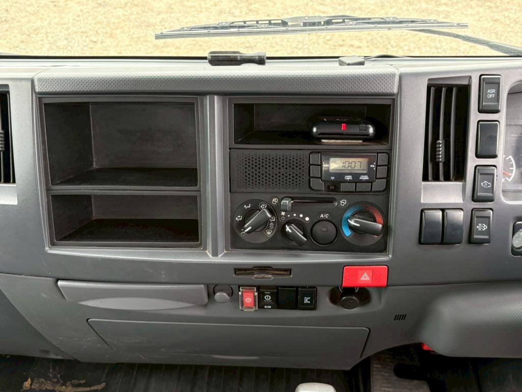 いすゞ エルフ TKG-NPR85YN(2WD)の写真22