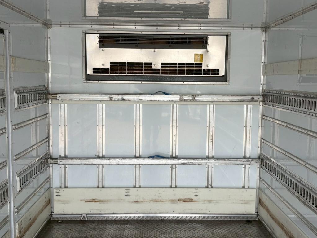 いすゞ エルフ 2RG-NPR88YN(2WD)の写真7