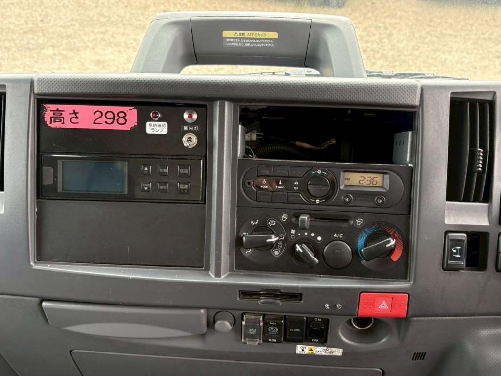 いすゞ エルフ 2RG-NPR88YN(2WD)の写真22