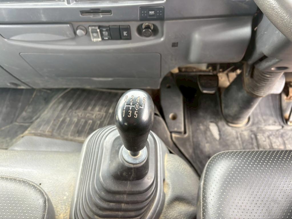 いすゞ フォワード TKG-FRR90S1(2WD)の写真23