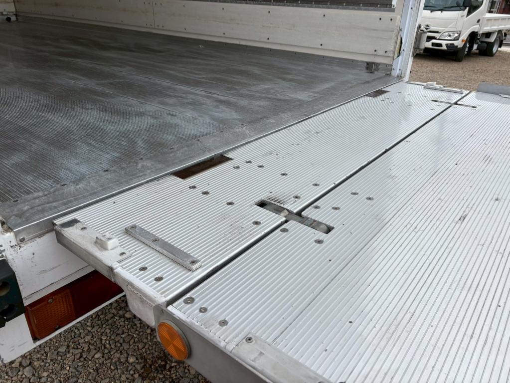 日野 デュトロ 2RG-XZU710M(2WD)の写真14