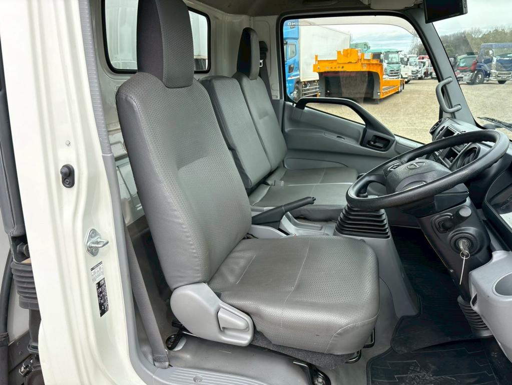 日野 デュトロ 2RG-XZU710M(2WD)の写真21