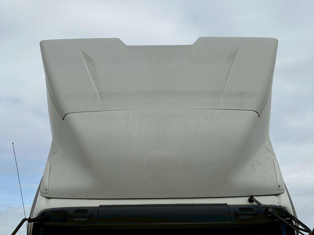 いすゞ ギガ QKG-CYJ77A(8x4)の写真20