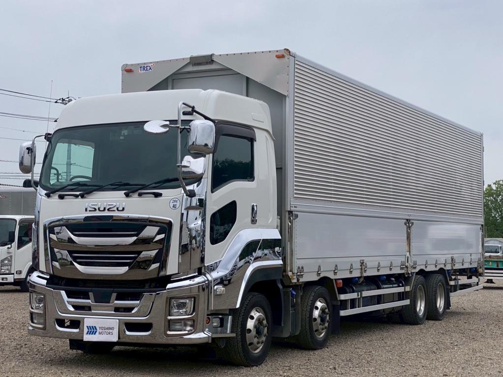 いすゞ ギガ 2PG-CYJ77C(8x4)の写真1