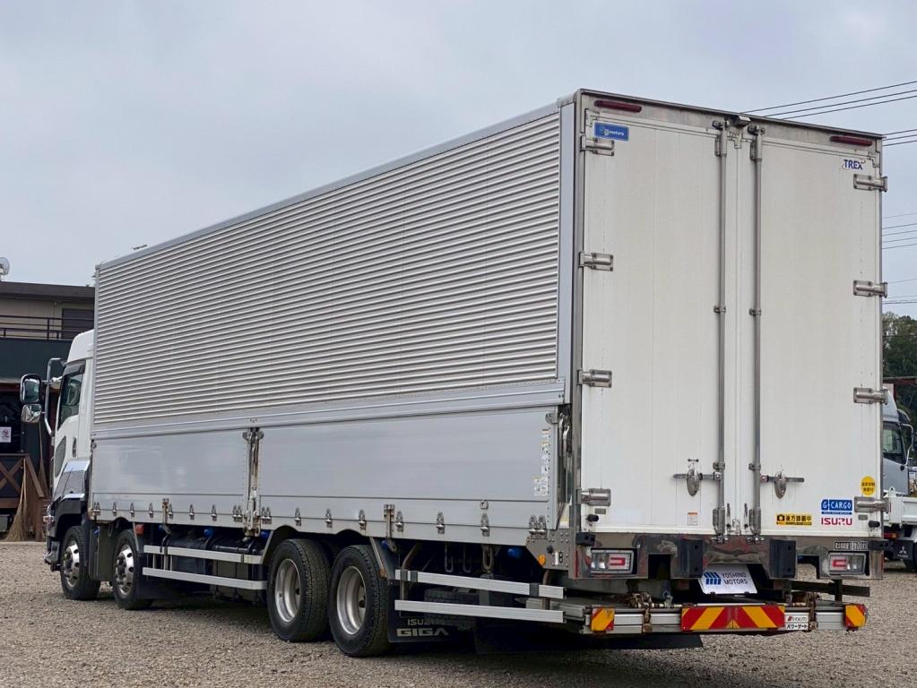 いすゞ ギガ 2PG-CYJ77C(8x4)の写真3