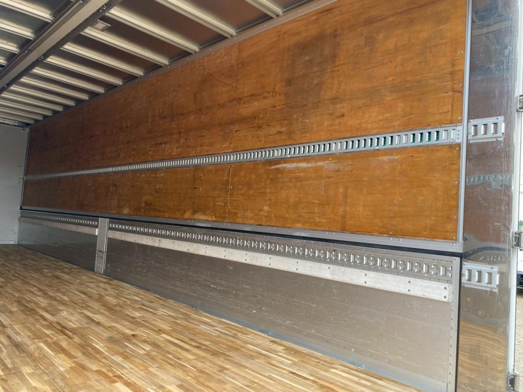 いすゞ ギガ 2PG-CYJ77C(8x4)の写真10