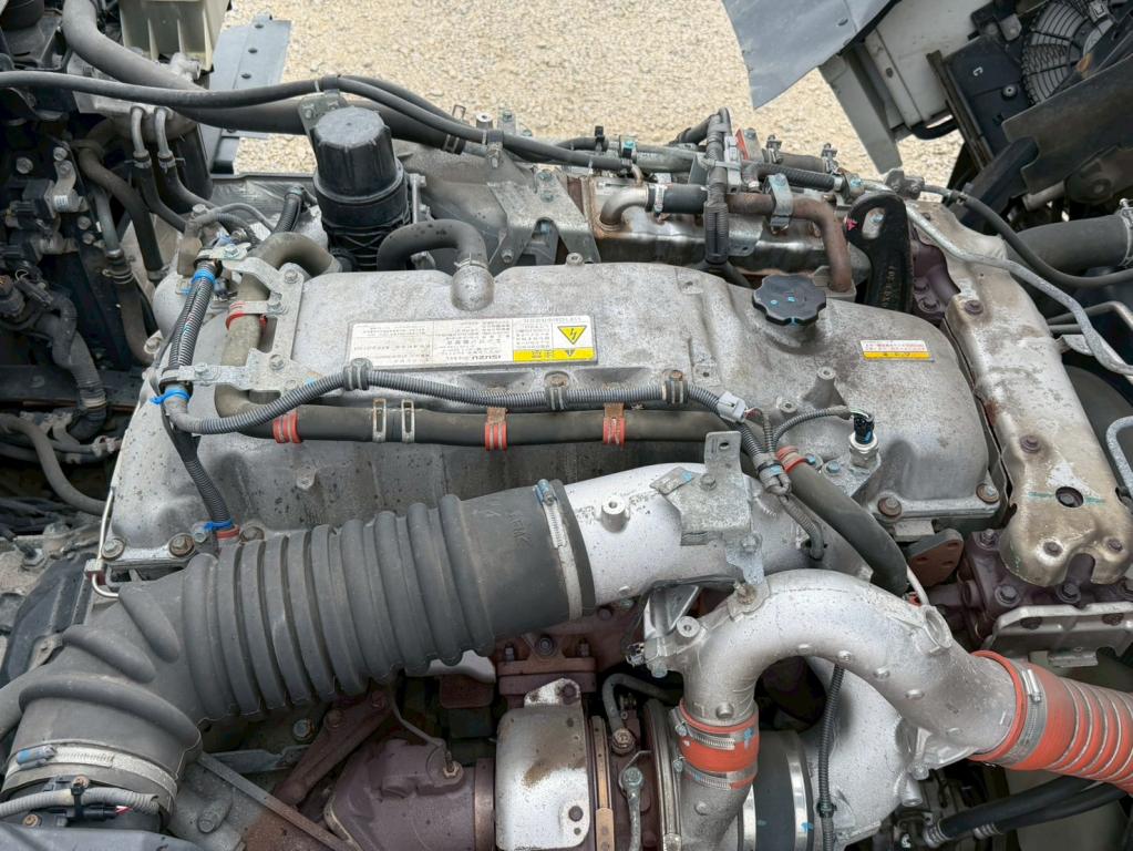 いすゞ ギガ 2PG-CYJ77C(8x4)の写真19