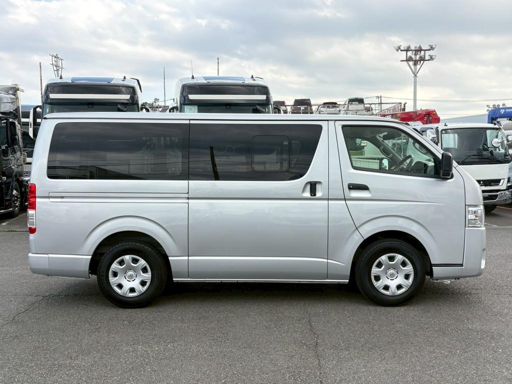 トヨタ その他 3DF-GDH201V(その他)の写真5