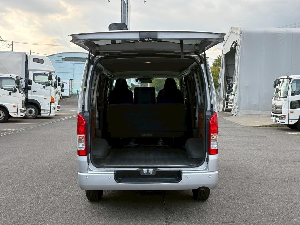 トヨタ その他 3DF-GDH201V(その他)の写真12