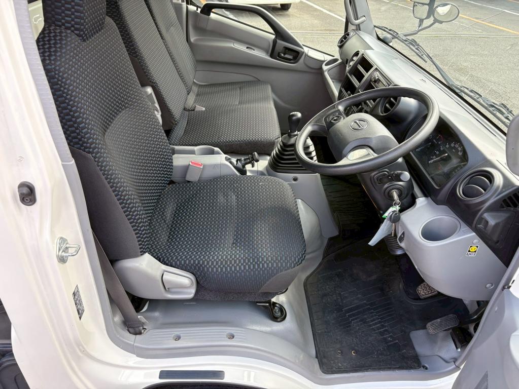日野 デュトロ 2KG-XZU712M(2WD)の写真21