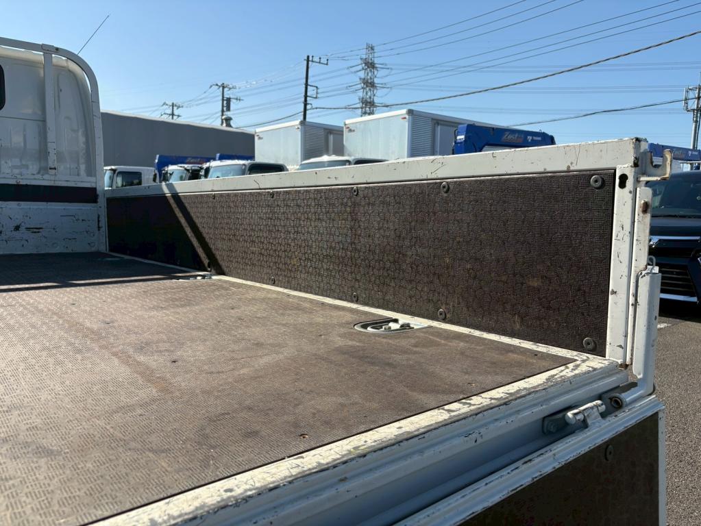 日野 デュトロ 2KG-XZC605M(2WD)の写真10