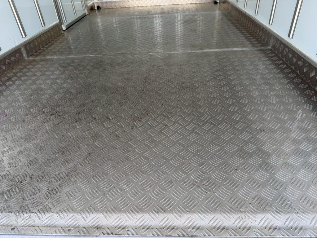 三菱 キャンター 2RG-FBAV0(2WD)の写真8