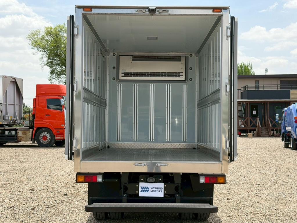 三菱 キャンター 2RG-FBAV0(2WD)の写真12