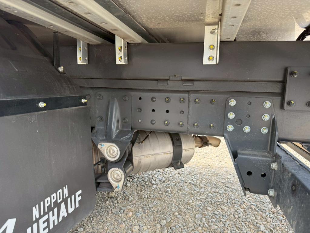 三菱 キャンター 2RG-FBAV0(2WD)の写真16