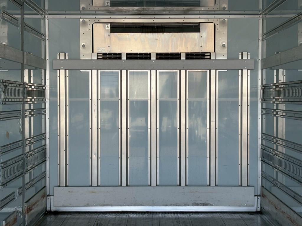 日野 レンジャー 2KG-FC2ABG(2WD)の写真7