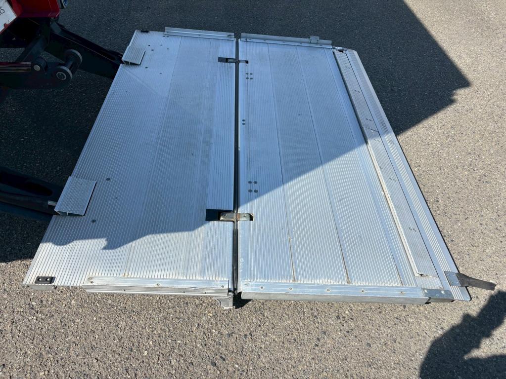 日野 レンジャー 2KG-FC2ABG(2WD)の写真12