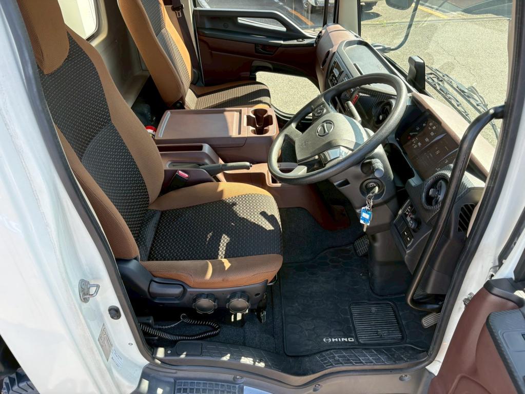 日野 レンジャー 2KG-FC2ABG(2WD)の写真21