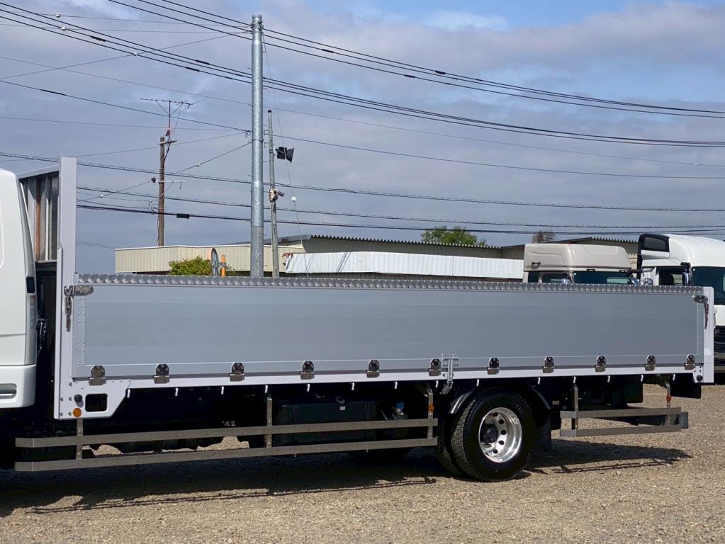 三菱 ファイター 2KG-FK65F(2WD)の写真6