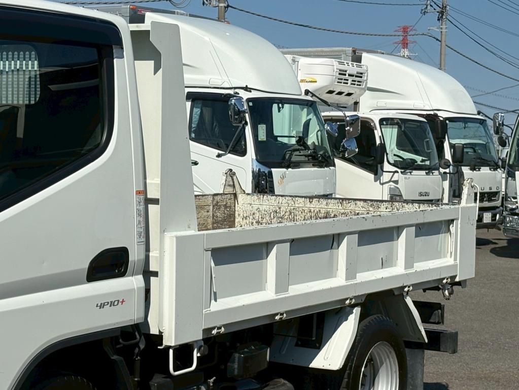 三菱 キャンター 2RG-FBA60(2WD)の写真6